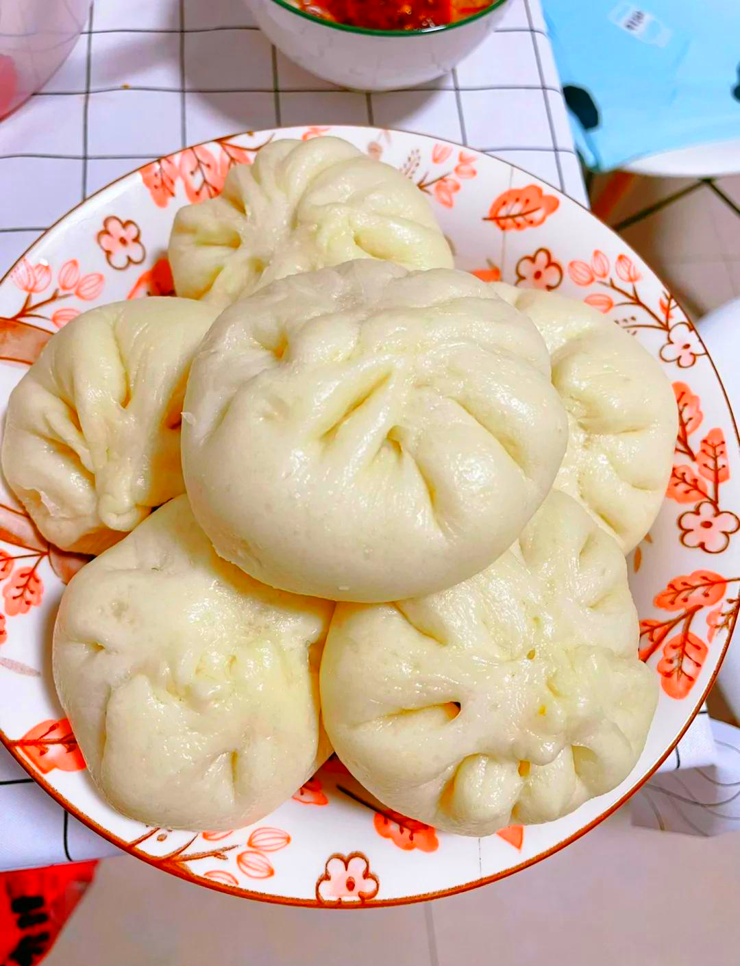 酸菜包子的做法(大肉酸菜包子的做法)