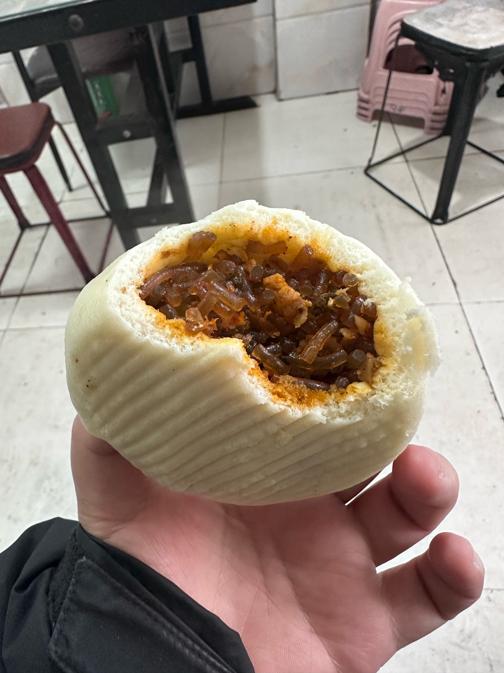 酸菜包子的做法(大肉酸菜包子的做法)